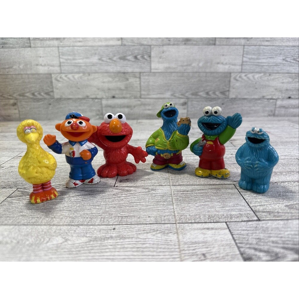 Hasbro Sesame Street Workshop Figures  Lot of 6